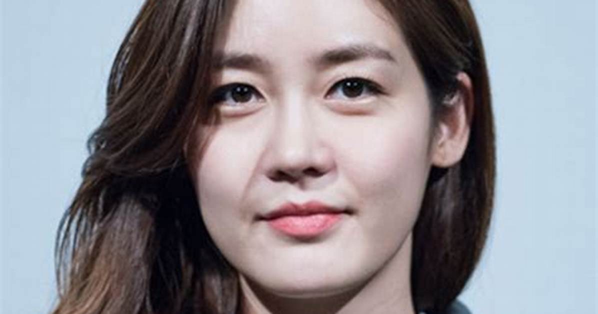 Lee Yoo-Ri - Net Worth, Age, Height, Birthday, Bio, Wiki!