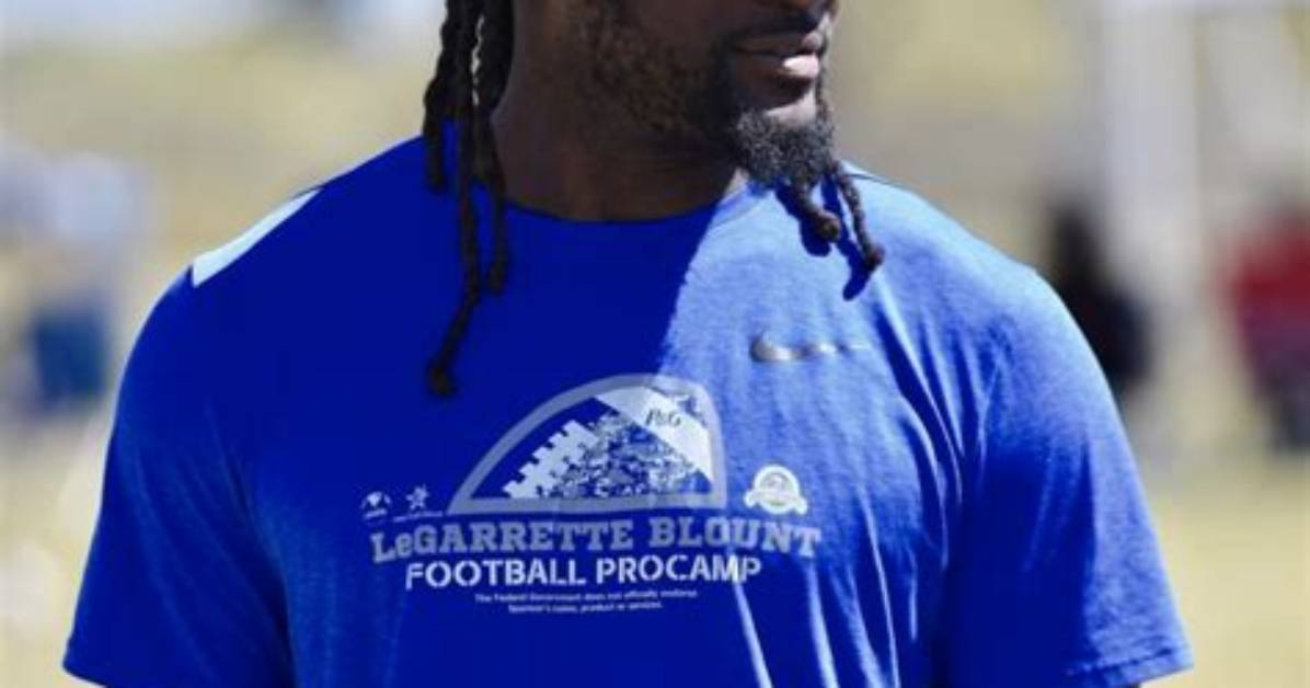 Legarrette Blount Net Worth, Age, Height, Bio, Birthday, Wiki!