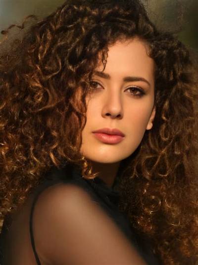 Leila Lowfire Net Worth, Age, Height, Bio, Birthday, Wiki!