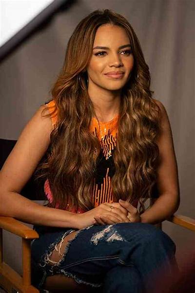 Leslie Grace Net Worth, Age, Height, Bio, Birthday, Wiki!