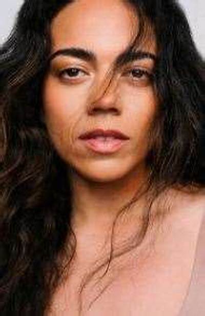 Leslie Lluvet - Net Worth, Age, Height, Birthday, Bio, Wiki!