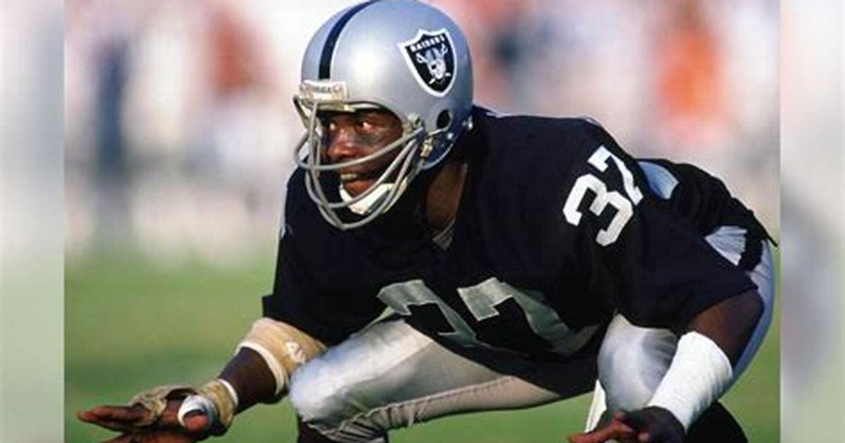 Lester Hayes Net Worth, Age, Height, Bio, Birthday, Wiki!