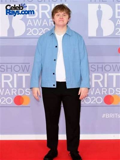 Lewis Capaldi Net Worth, Age, Height, Bio, Birthday, Wiki!