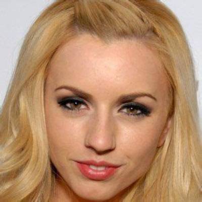 Lexi Belle Net Worth, Age, Height, Bio, Birthday, Wiki!