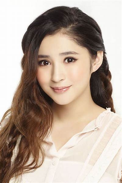 Li Xin'ai - Net Worth, Age, Height, Birthday, Bio, Wiki!