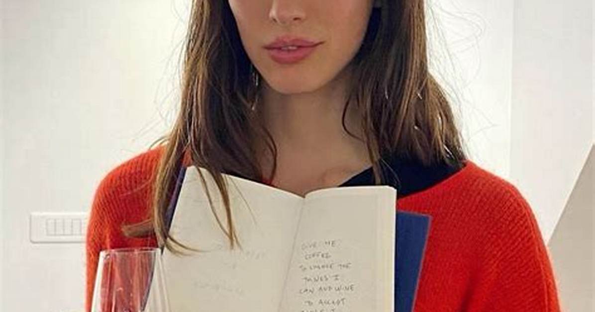 Lilla Zuckerman - Net Worth, Age, Height, Birthday, Bio, Wiki!