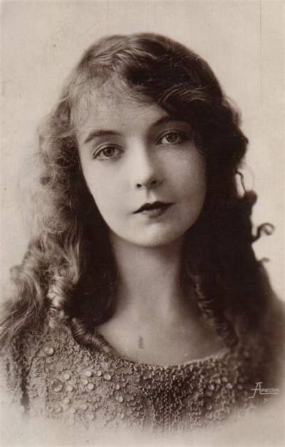 Lillian Gish Net Worth, Age, Height, Bio, Birthday, Wiki!