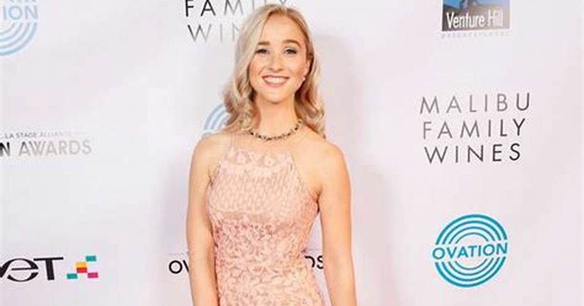 Lily Nicksay Net Worth, Age, Height, Bio, Birthday, Wiki!