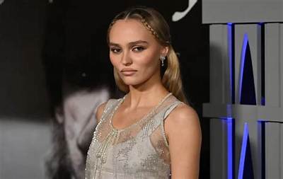 Lily-Rose Depp Net Worth, Age, Height, Bio, Birthday, Wiki!