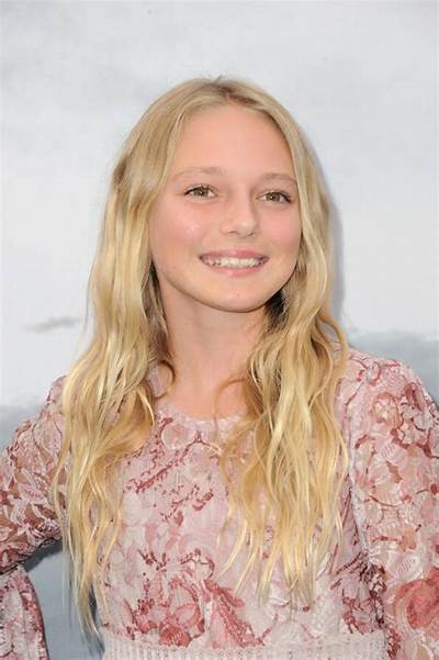 Lily Woodham - Net Worth, Age, Height, Birthday, Bio, Wiki!