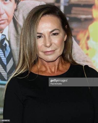 Linda Doucett Net Worth, Age, Height, Bio, Birthday, Wiki!