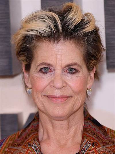 Linda Hamilton Net Worth, Age, Height, Bio, Birthday, Wiki!