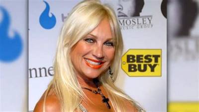 Linda Hogan Net Worth, Age, Height, Bio, Birthday, Wiki!