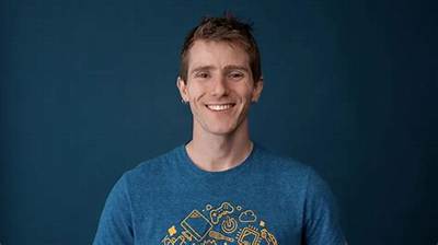 Linus Sebastian Net Worth, Age, Height, Bio, Birthday, Wiki!