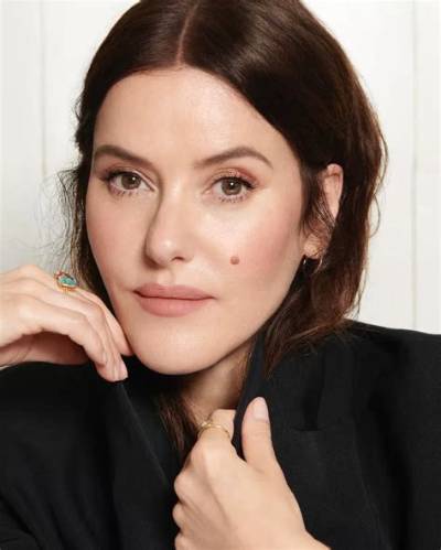 Lisa Eldridge - Net Worth, Age, Height, Birthday, Bio, Wiki!