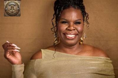 Lisa Jones Net Worth, Age, Height, Bio, Birthday, Wiki!