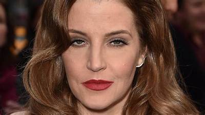 Lisa Marie Presley Net Worth, Age, Height, Bio, Birthday, Wiki!