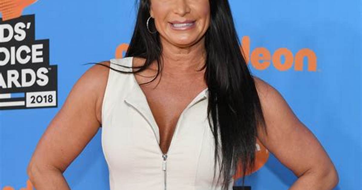 Lisa Marie Varon Net Worth 2024, Age, Height, Bio, Birthday, Wiki!