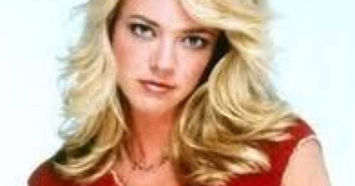 Lisa Robin Kelly Net Worth 2024, Age, Height, Bio, Birthday, Wiki!