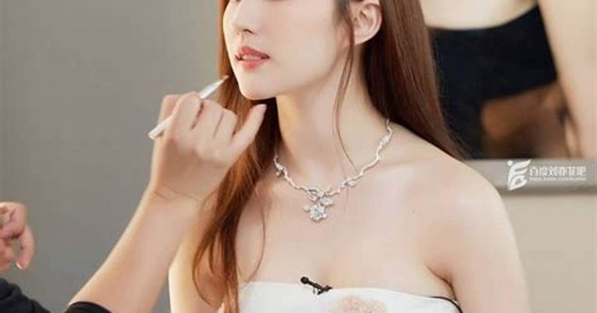 Liu Yifei Net Worth, Age, Height, Bio, Birthday, Wiki!