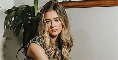 Lizzy Long Net Worth, Age, Height, Bio, Birthday, Wiki!
