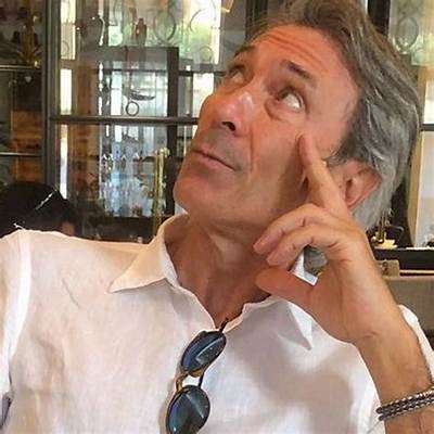 Lobo Carrasco - Net Worth, Age, Height, Birthday, Bio, Wiki!
