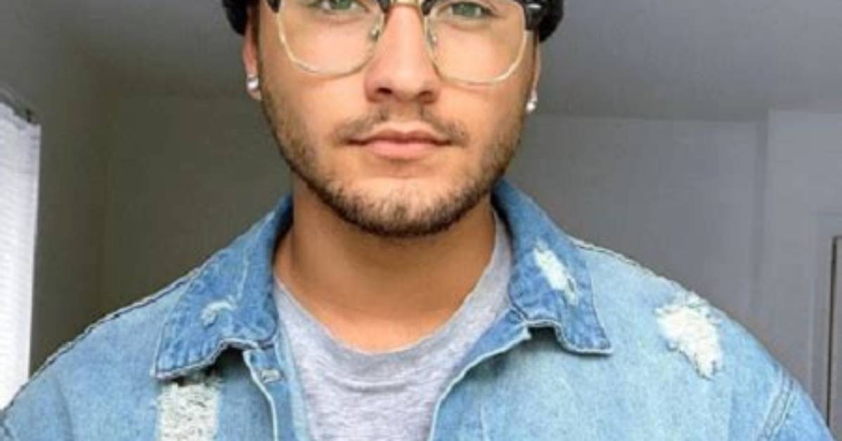 Logan Beell - Net Worth, Age, Height, Birthday, Bio, Wiki!