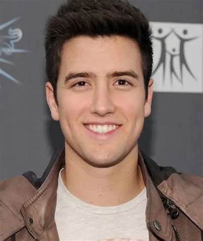 Logan Henderson Net Worth, Age, Height, Bio, Birthday, Wiki!