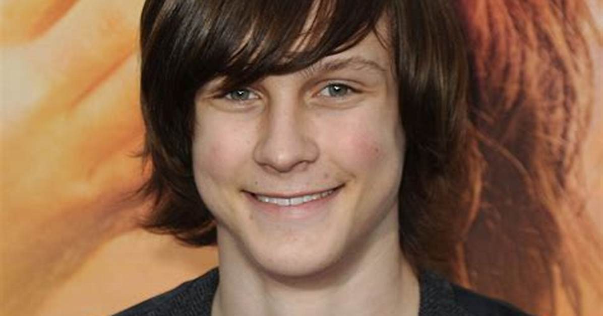 Logan Miller - Net Worth, Age, Height, Birthday, Bio, Wiki!