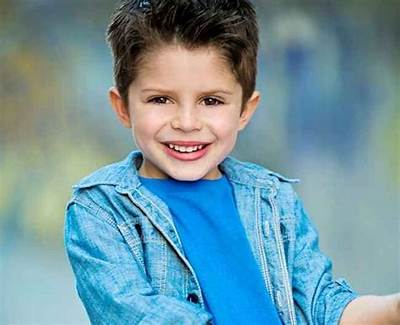 Logan Moreau Net Worth, Age, Height, Bio, Birthday, Wiki!