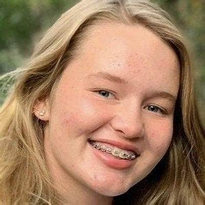 Lola Holderness - Net Worth, Age, Height, Birthday, Bio, Wiki!