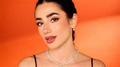 Lola Lolita - Net Worth, Age, Height, Birthday, Bio, Wiki!
