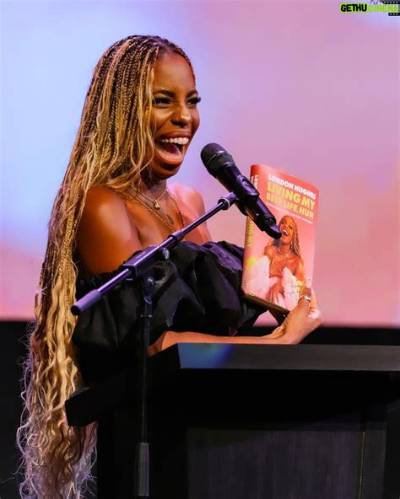 London Hughes Net Worth, Age, Height, Bio, Birthday, Wiki!