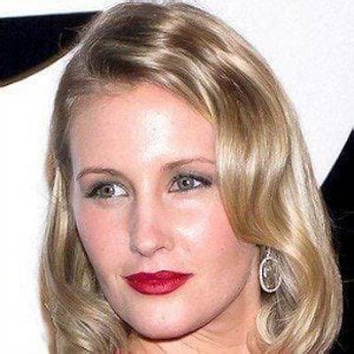 Lorelei Taron - Net Worth, Age, Height, Birthday, Bio, Wiki!