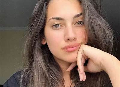 Lorena Duran Net Worth, Age, Height, Bio, Birthday, Wiki!