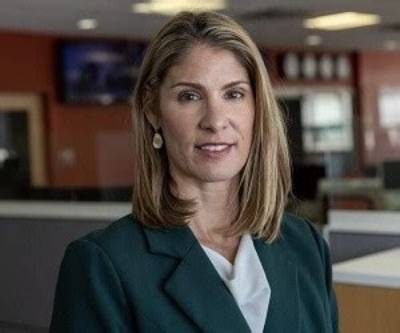 Lori Trahan - Net Worth, Age, Height, Birthday, Bio, Wiki!