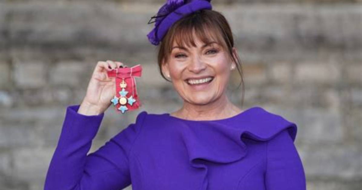 Lorraine Kelly - Net Worth, Age, Height, Birthday, Bio, Wiki!