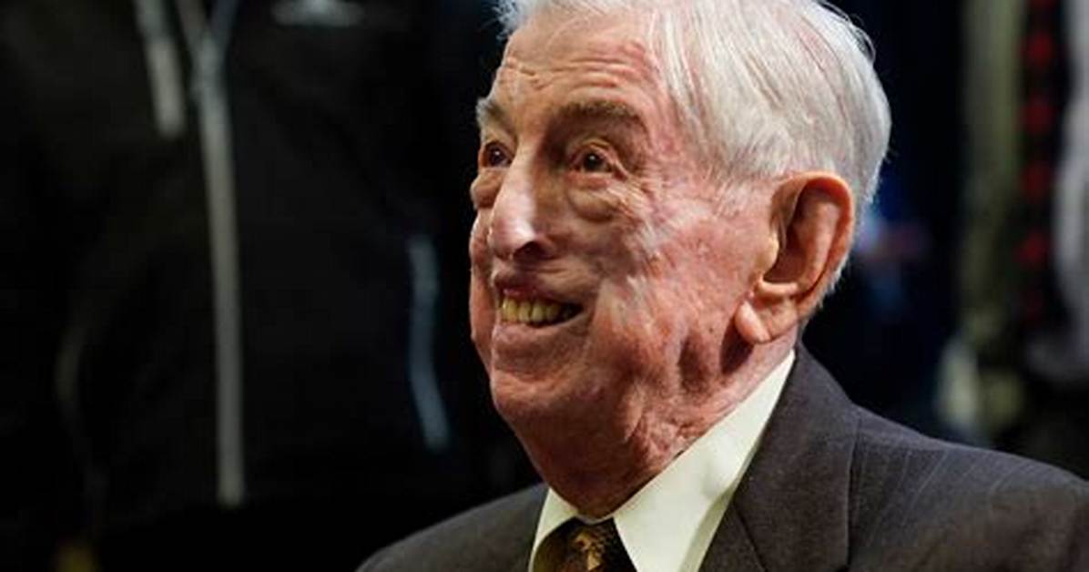 Lou Carnesecca Net Worth, Age, Height, Bio, Birthday, Wiki!