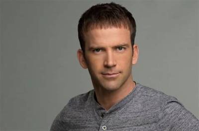 Lucas Black Net Worth, Age, Height, Bio, Birthday, Wiki!