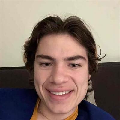 Lucas Ovalle - Net Worth, Age, Height, Birthday, Bio, Wiki!