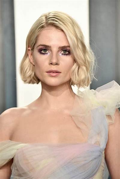 Lucy Boynton - Net Worth, Age, Height, Birthday, Bio, Wiki!