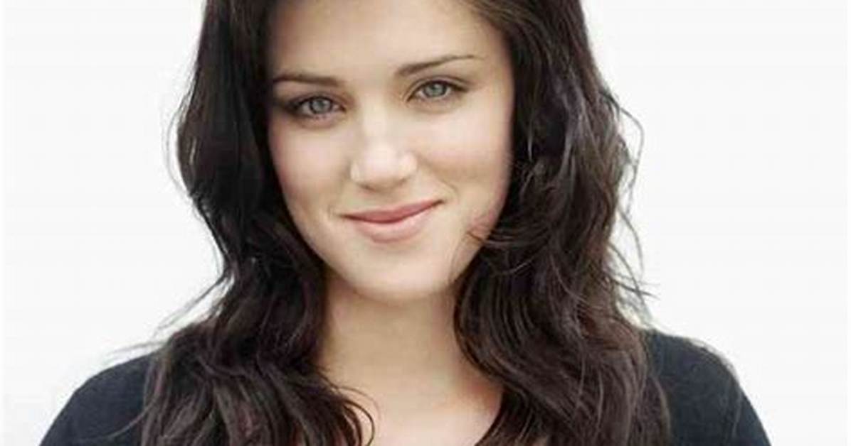 Lucy Harris - Net Worth, Age, Height, Birthday, Bio, Wiki!