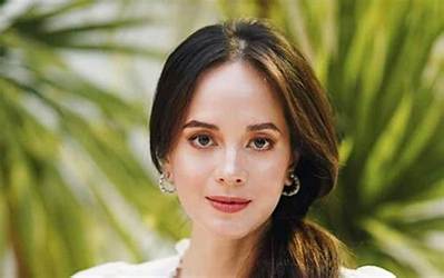 Lucy Torres Gomez - Net Worth, Age, Height, Birthday, Bio, Wiki!