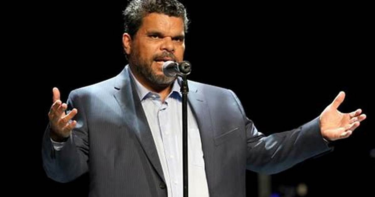 Luis Guzm%C3%A1N Net Worth Age Height Bio 400. Jpg