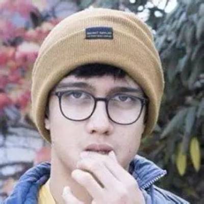 Lukas Oscar Janisch - Net Worth, Age, Height, Birthday, Bio, Wiki!