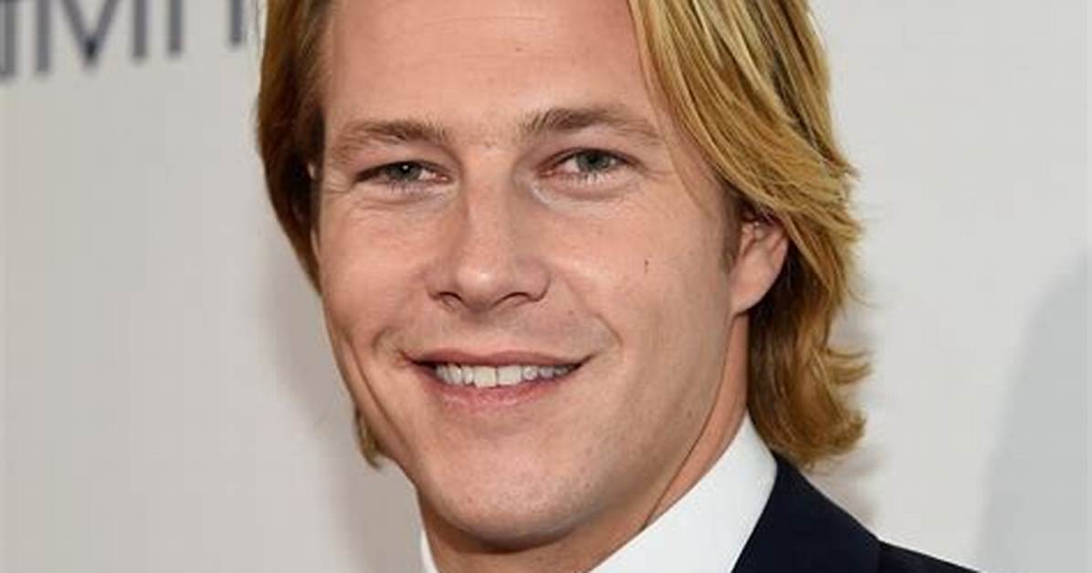 Luke Bracey Net Worth, Age, Height, Bio, Birthday, Wiki!