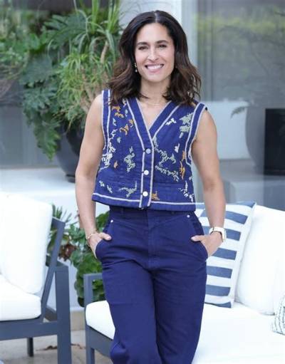 Luz Maria Zetina - Net Worth, Age, Height, Birthday, Bio, Wiki!