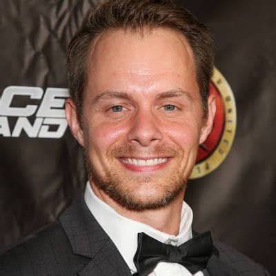 Lyle Talbot Net Worth, Age, Height, Bio, Birthday, Wiki!