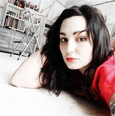Lyn-Z Net Worth, Age, Height, Bio, Birthday, Wiki!