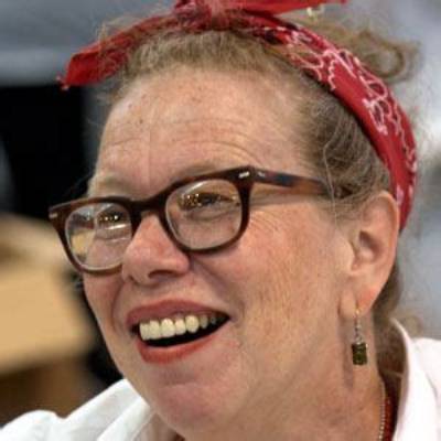 Lynda Barry Net Worth, Age, Height, Bio, Birthday, Wiki!